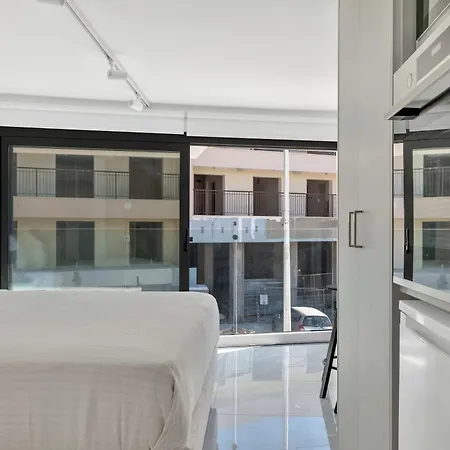 Phaedrus Living Alkminis Seaview Pantai דירה פאפוס