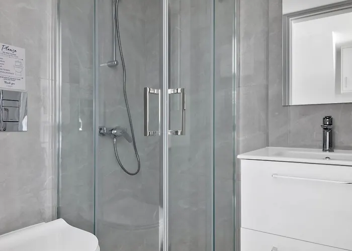 Phaedrus Living Alkminis Seaview Pantai Apartmán